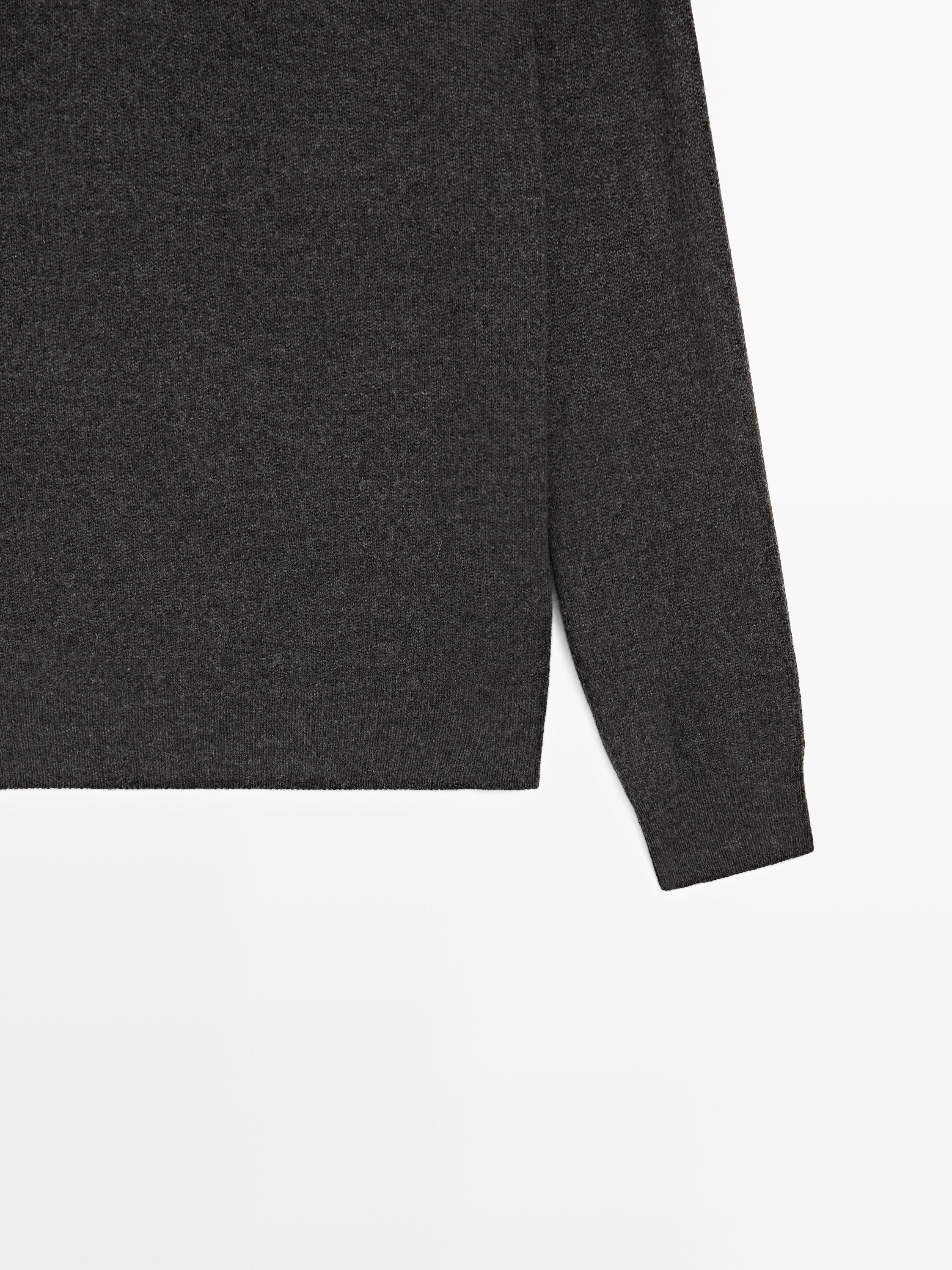 Knit wool blend polo sweater with zip